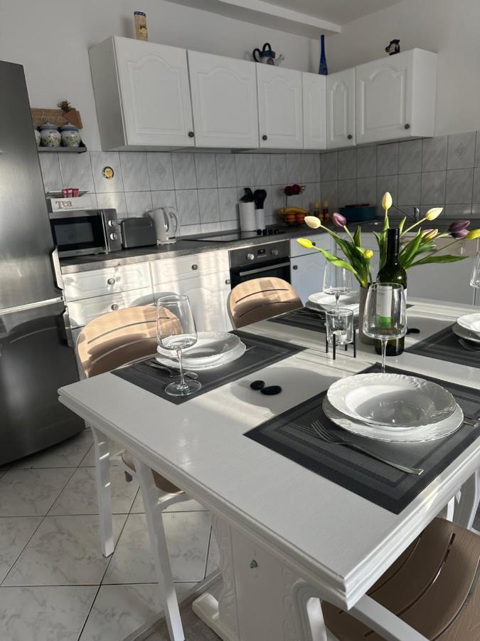 Apartman Antonio Baška Voda Esterno foto