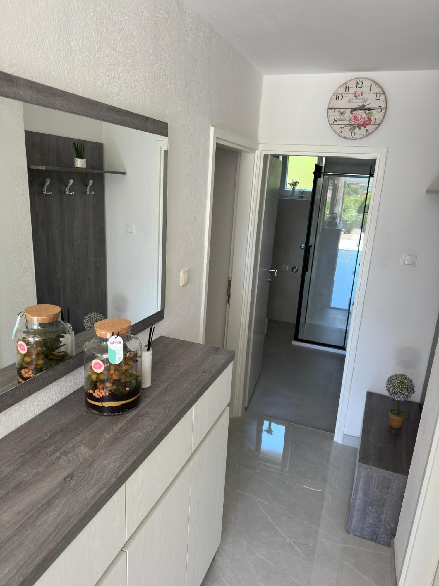Apartman Antonio Baška Voda Esterno foto